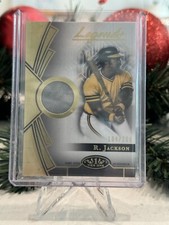 2023 Topps Tier One Reggie Jackson LEGENDS RELIC JERSEY 104/200 Oakland Athletic