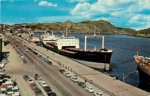 Postal de autos antiguos St Johns Terranova Harbor Canadá - Imagen 1 de 2