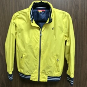 Ferrari Yellow Windbreaker Jacket Medium - Picture 1 of 8