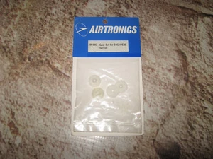 RC Airtronics Sanwa Servo Gear Set Fits 94631 & 94635 Series Plastic White 99445 - Picture 1 of 2