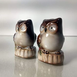 Ceramic Vintage Owl 1.5 inch Individual Salt and Pepper Shakers Vintage 1970s - Picture 1 of 7