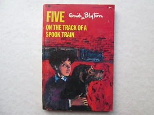 FIVE ON THE TRACK OF A SPOOK TRAIN by Enid Blyton EILEEN SOPER Aladdin ATHENEUM - Imagen 1 de 7