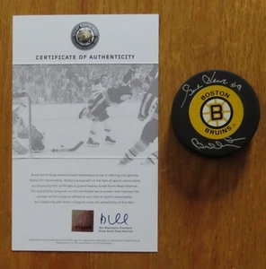 Rare One-of-a-Kind HOFers BOBBY ORR and GORDIE HOWE signed BOSTON BRUINS Puck - Picture 1 of 4