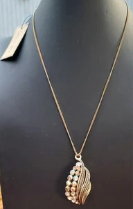 Allison Schilf Blumen Blatt Strass Statement Halskette goldfarben - Bild 1 von 9