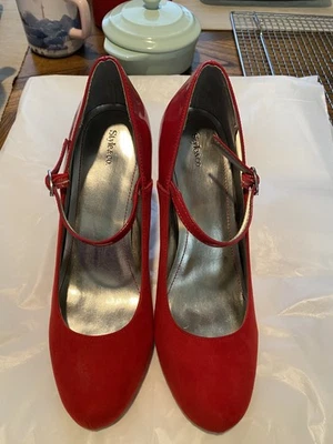 Zapatos de salón para mujer Style & Co. rojos de gamuza sintética Hells 8,5 M Foto 1 de 4