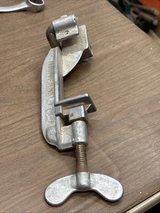 Universal Cabinet Shelf Clamps 76-A - Picture 1 of 5