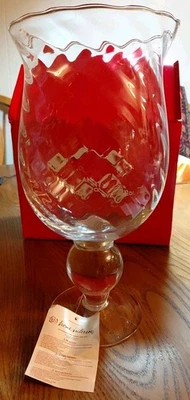 Jarrón grande HD con pedestal de vidrio huracán para interiores de hogar de 11 pulgadas x 6 pulgadas Foto 1 de 4