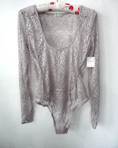 Free People M Thong Bodysuit ~ In My Head Sheer Lavender Frost stretch lace NWT - Picture 1 of 10