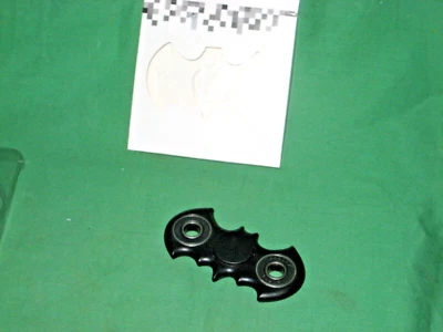 #1426* - BLACK BATMAN "BAT SIGNAL" HAND, FIDGET SPINNER, STRESS RELIEVER - NIP - Image 1 of 3