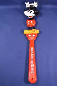 Tiragraffi per la schiena Topolino Walt Disney World, Disneyland, usato - Foto 1 di 4