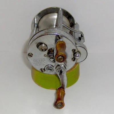 DE COLECCIÓN PFLUEGER "SKILKAST" Nº Carrete de fundición Level-Wind 1953 ~ ¡Funciona! Foto 1 de 4