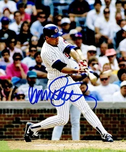 FRAMED RYNE SANDBERG CHICAGO CUBS Signed Auto Signed 8x10 Photo Reprint - Picture 1 of 2