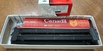 Intermountain HO Kit #40102-25 Cylindrical Grain 4-Bay Covered Hopper Canada NY - Image 1 of 4