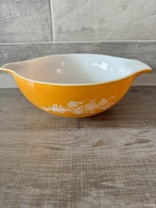VIntage Pyrex Butterfly Gold (altered Design) Nesting Cinderella Bowl 444 (4 Qt) - Picture 1 of 6