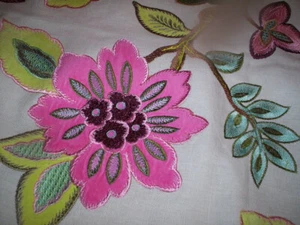 MAKE an OFFER RARE JF "HIBISCUS 46Sj101" Embroidered Fabric from INDIA 38" x 57" - Picture 1 of 5