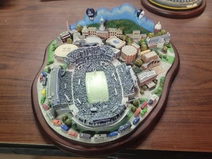SELTEN Danbury Mint Penn State Spieltag Stadion Stadtübersicht Nittany Lions Echtheitszertifikat - Bild 1 von 9