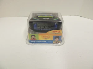 VTG TIMEX Kids LCD Digital Alarm Clock TK020B New - Picture 1 of 3
