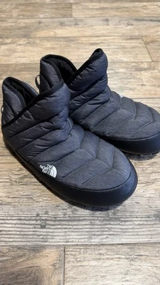 Botines de tracción para mujer The North Face ThermoBall gris estampado brezo 8 US USADOS Foto 1 de 4