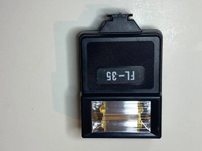 VINTAGE - FL-35 ELECTRONIC FLASH ATTACHMENT FOR VINTAGE CANON CAMERA - Image 1 of 4