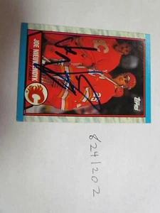 1989 1990 Topps Joe Nievwendyk signed NHL Hockey Card - Picture 1 of 2