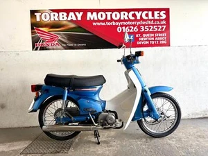 HONDA C90 CLASSIC SCOOTER WITH ELECTRIC START 2001 Y REG JUST 15240 MILES - Picture 1 of 12