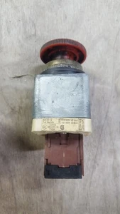 FUJI ELECTRIC AH30-V RED E-STOP PUSH BUTTON   W137 - Picture 1 of 1