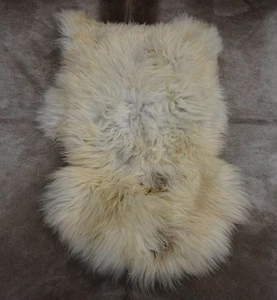 Super Thick and Soft- AN  Irish Cladoir  Sheepskin Rug - Ancient Breeds - Picture 1 of 10