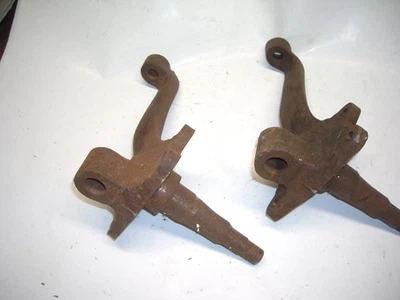 VINTAGE NOS 1954 1955 1956 FORD MERCURY THUNDERBIRD  FRONT SPINDLES AD3105C - Image 1 of 4