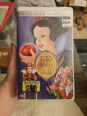 Disney Snow White and the Seven Dwarfs VHS TAPE (Platinum Edition) .  Sealed - Image 1 of 3