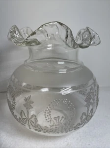 VV Vianne France art glass lamp shade, clear/frosted, Empire style, ruffled  - Picture 1 of 8