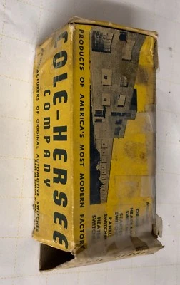 Interruptor de faro Cole-Hersee Company   Foto 1 de 4