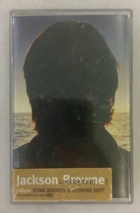 JACKSON BROWNE LOOKING EAST 卡带,磁带 WARNER MUSIC Cassette - Picture 1 of 3