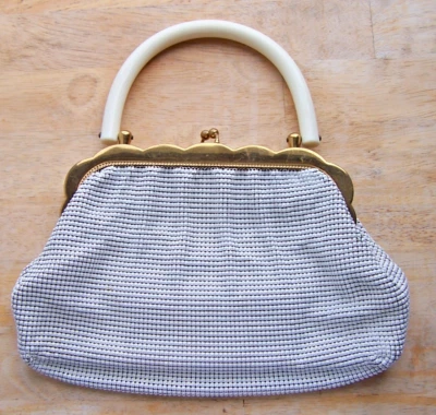 Vtg Whiting &Davis White Mesh Purse Handbag Lucite Handle #2015 Brass Frame READ - Image 1 of 4