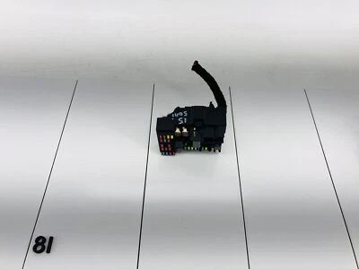 2015 Chevrolet Sonic 1.4L L4 painel de instrumentos gasolina fusível e suporte de caixa de relé OEM - Imagem 1 de 4