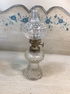 Vintage Antique Oil Kerosene Lamp By L.E. Smith Clear Glass Hobnail - Picture 1 of 9