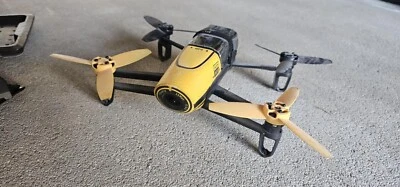 parrot bebop drone with skycontroller - Image 1 of 4