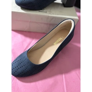 Neu im Karton Benassal Damen-Loafer marineblau geschlossene Zehe Pumps Schuh 6,5 - Bild 1 von 9