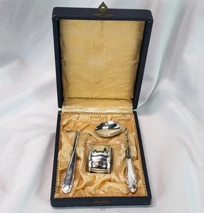 Alpaka Hoka Silber Baby Löffel & Erbsenschieber Set mit Vitrine - Bild 1 von 23