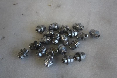 2002 2003 2004 2005 2006 LEXUS ES300 ES330 TUERCAS DE RUEDA PERNOS 20 PIEZAS Foto 1 de 4