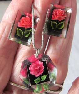 Vintage Lucite Reverse Carved Roses Pendant Earrings Set - Picture 1 of 5