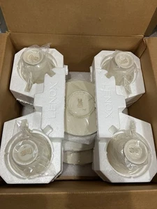 Totalmente Nuevo 1980 Lenox Maywood 5 Piezas Ajuste de Lugar Para 4 ¡Todavía Sellado! - Imagen 1 de 7