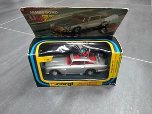 Vintage Corgi Toys No. 271 - James Bond 007 Aston Martin DB5 + 2 figures - Boxed - Picture 1 of 23