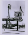 LG881 1986 Original Batten Photo SPEEDWAY GAS STATION Car Filling Up Michigan