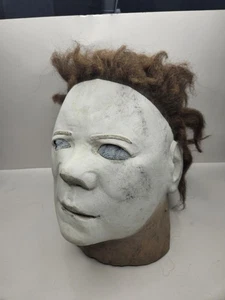 Michael Myers Mask Halloween II Universal Studios trick or treat studios - Picture 1 of 24