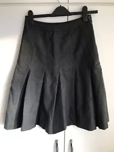 GAP Mädchen Grau 100% Wolle Plissee Schulrock Gr. UK 2 EUR 32 🌷 - Bild 1 von 11