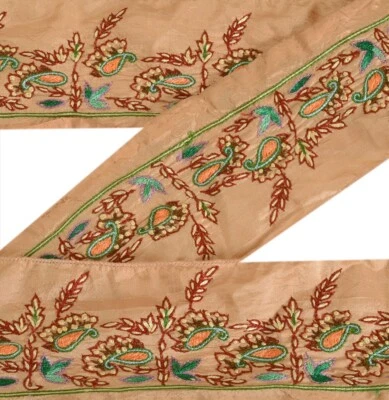 Винтажные кружевные декоративные накладки сари ручной вышивкой 1 ярд бежевые санскрити - Изображение 1 из 4