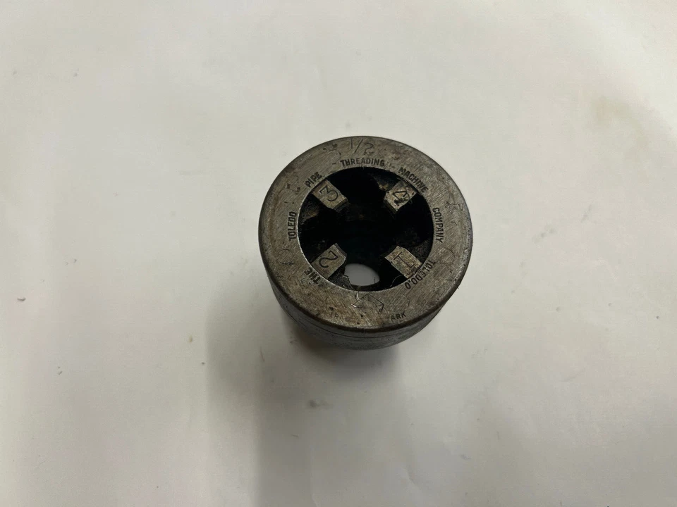 Toledo 1/2" Pipe Threading Die Head - Image 1 of 4