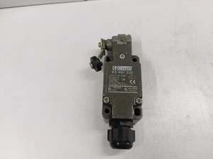 CROUZET 83 861 302 Limit Switch Ui500V Uimp6KV AC15Ue360V Ie1.9A Ue240V le 6A - Picture 1 of 3