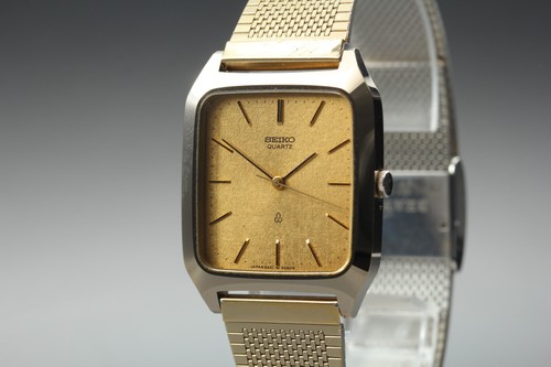 Near MINT w/Box] SEIKO Dolce 5931-5400 Gold Dial Quartz Men's