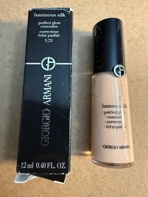 Giorgio Armani Luminous Silk PERFECT GLOW CONCEALER # 3.75  NIB Free Shipping - Image 1 of 3